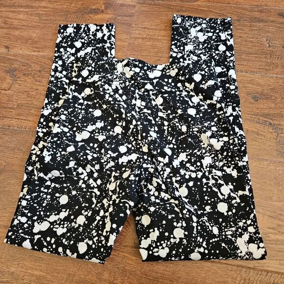 Krazy Larry Pull On Splatter Print Ankle Pants - Picture 5 of 6